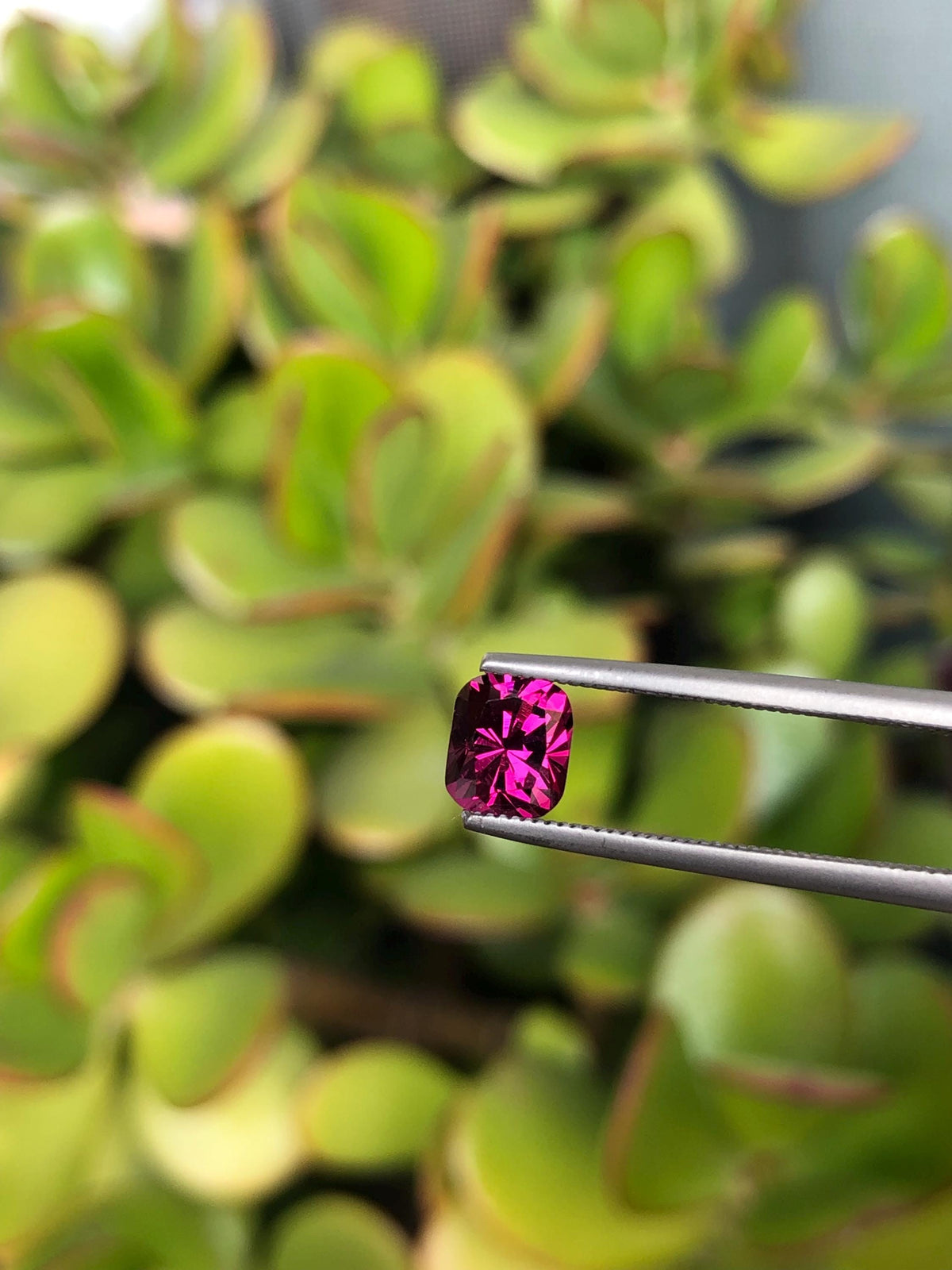 Natural Pink Malaya Garnet 1.24 ct, Tanzania