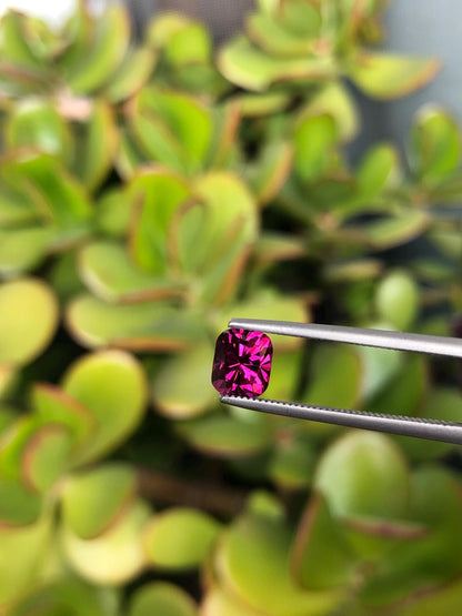 Natural Pink Malaya Garnet 1.24 ct, Tanzania