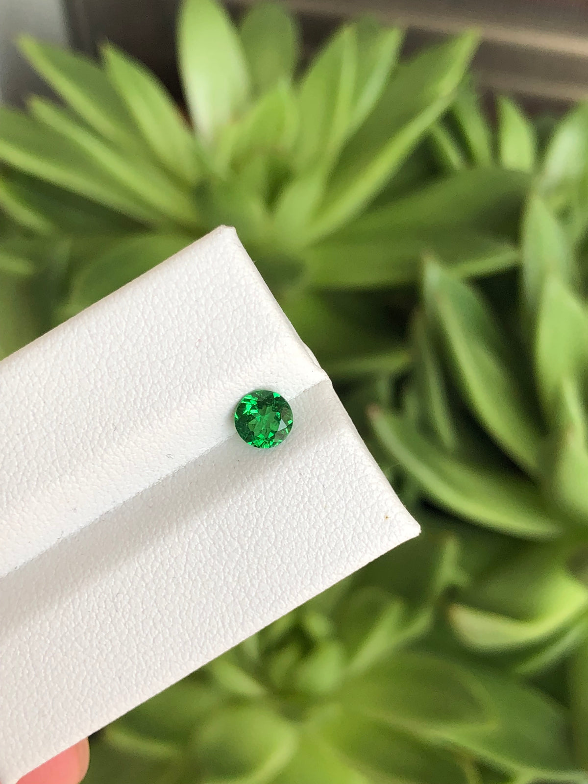 Tsavorite 0.57 Ct