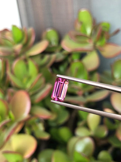 Natural Pink Mahenge Spinel 1.58 ct, Tanzania