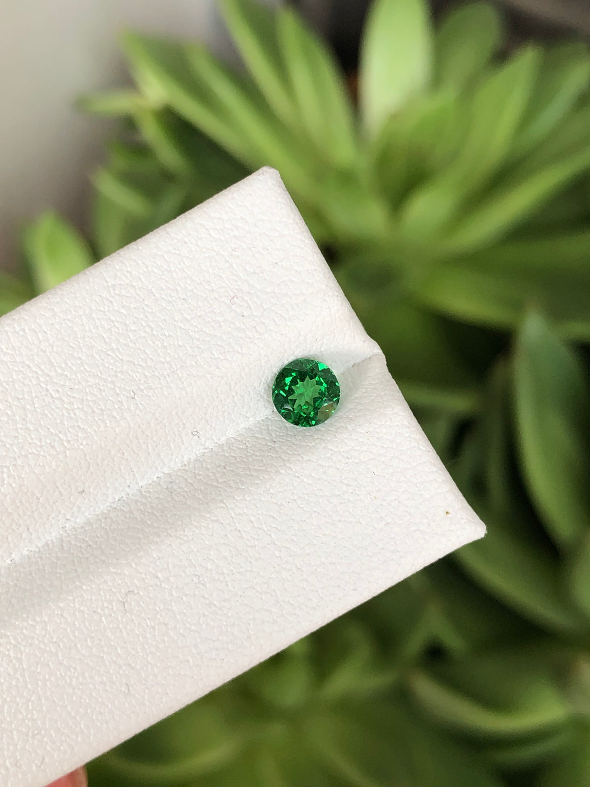 Tsavorite 0.57 Ct