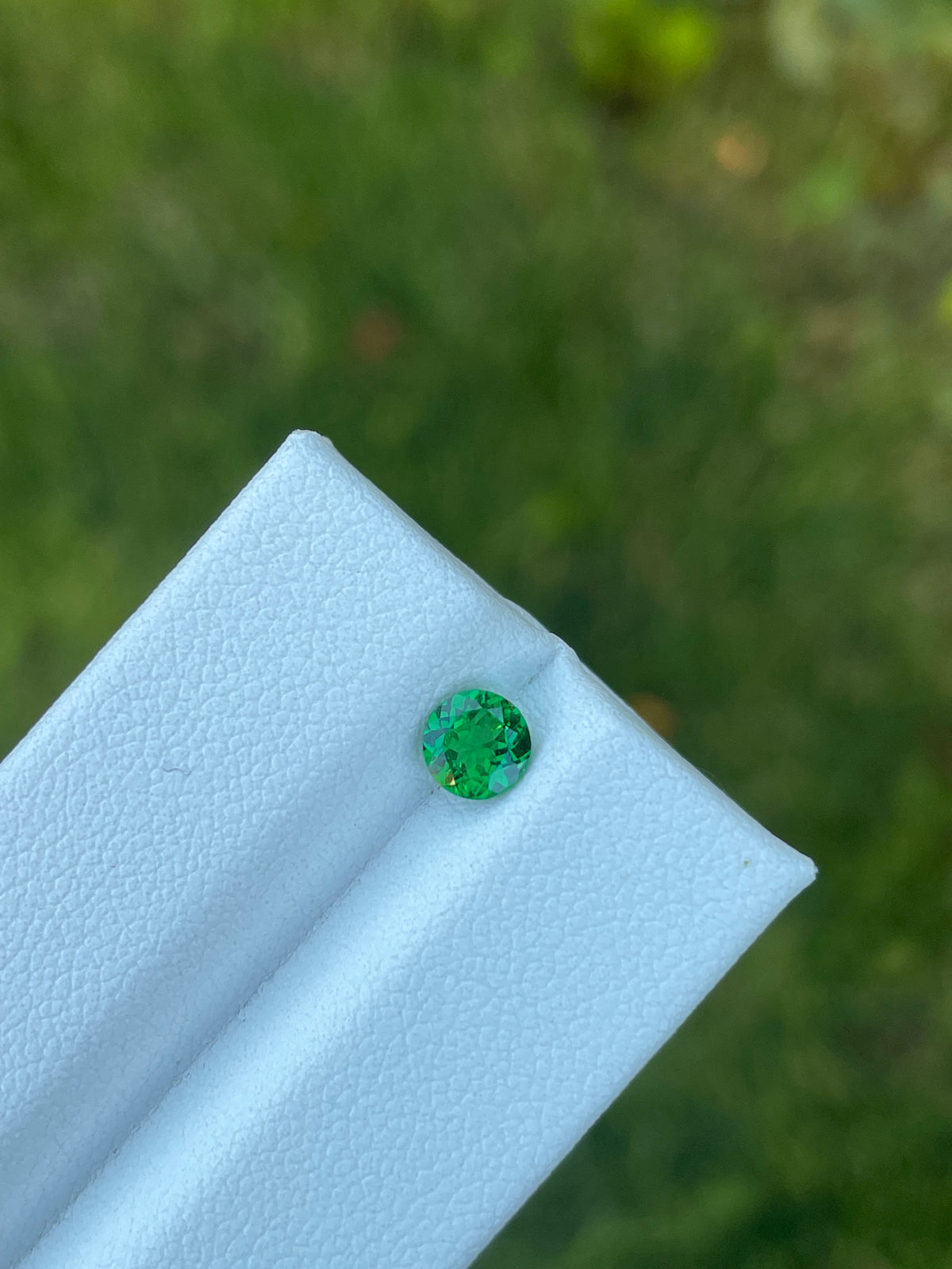 Tsavorite 0.57 Ct