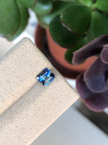 Zaffiro Bicolore Sri Lanka 1.05 ct