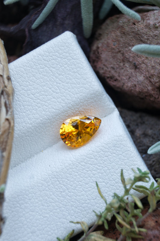 Natural Orange Sapphire 1.21 ct,  Madagascar