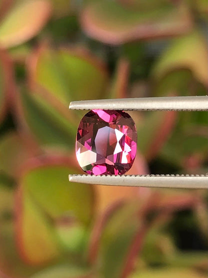 Natural Red Garnet 1.50 ct, Tanzania
